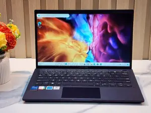 Laptop Asus 3GB Intel SSD 256GB