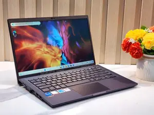 Laptop Asus 3GB Intel SSD 256GB