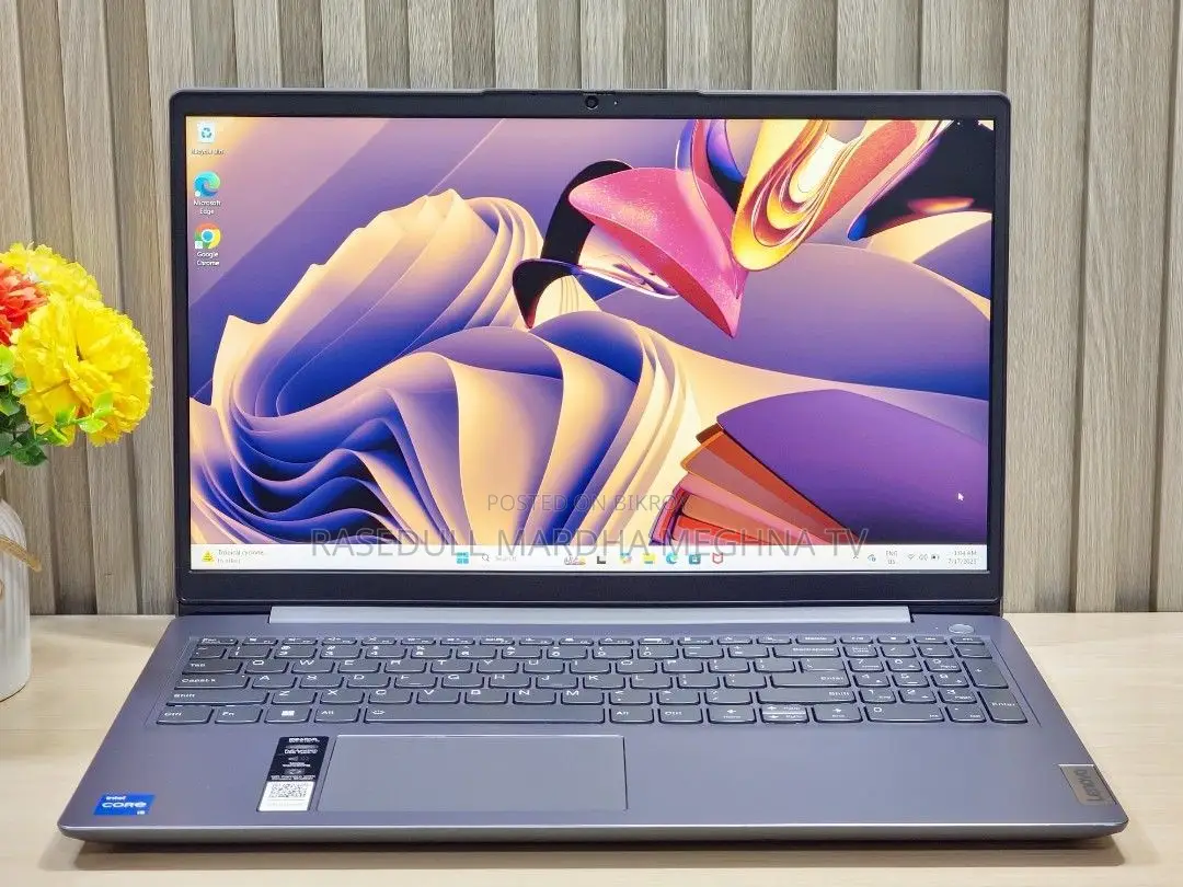 Laptop Lenovo 4GB Intel SSD 500GB