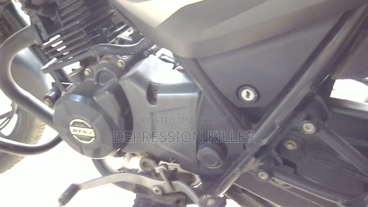 Bajaj Discover 125 2019 Black
