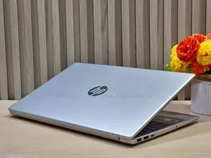 Laptop HP 4GB Intel SSD 500GB