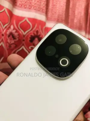 নতুন আইকিউও জেড১০ ২৫৬ জিবি সাদা