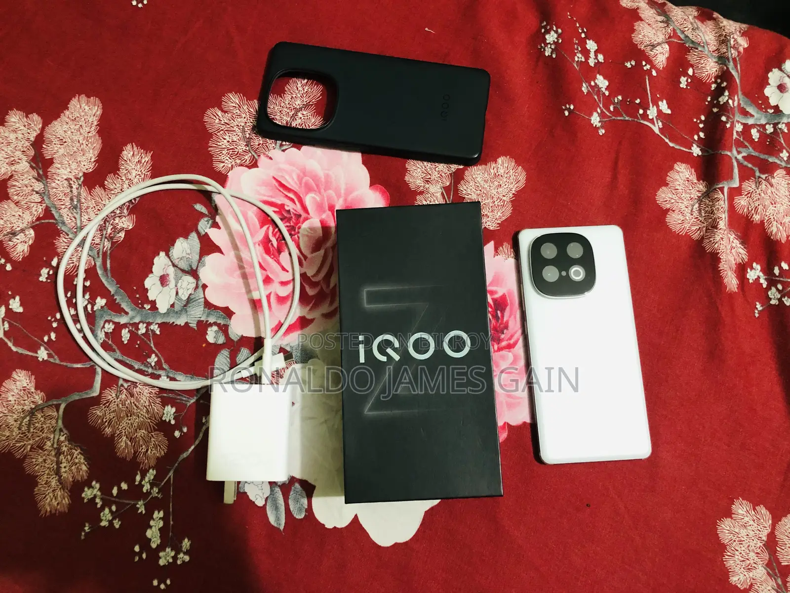 নতুন আইকিউও জেড১০ ২৫৬ জিবি সাদা