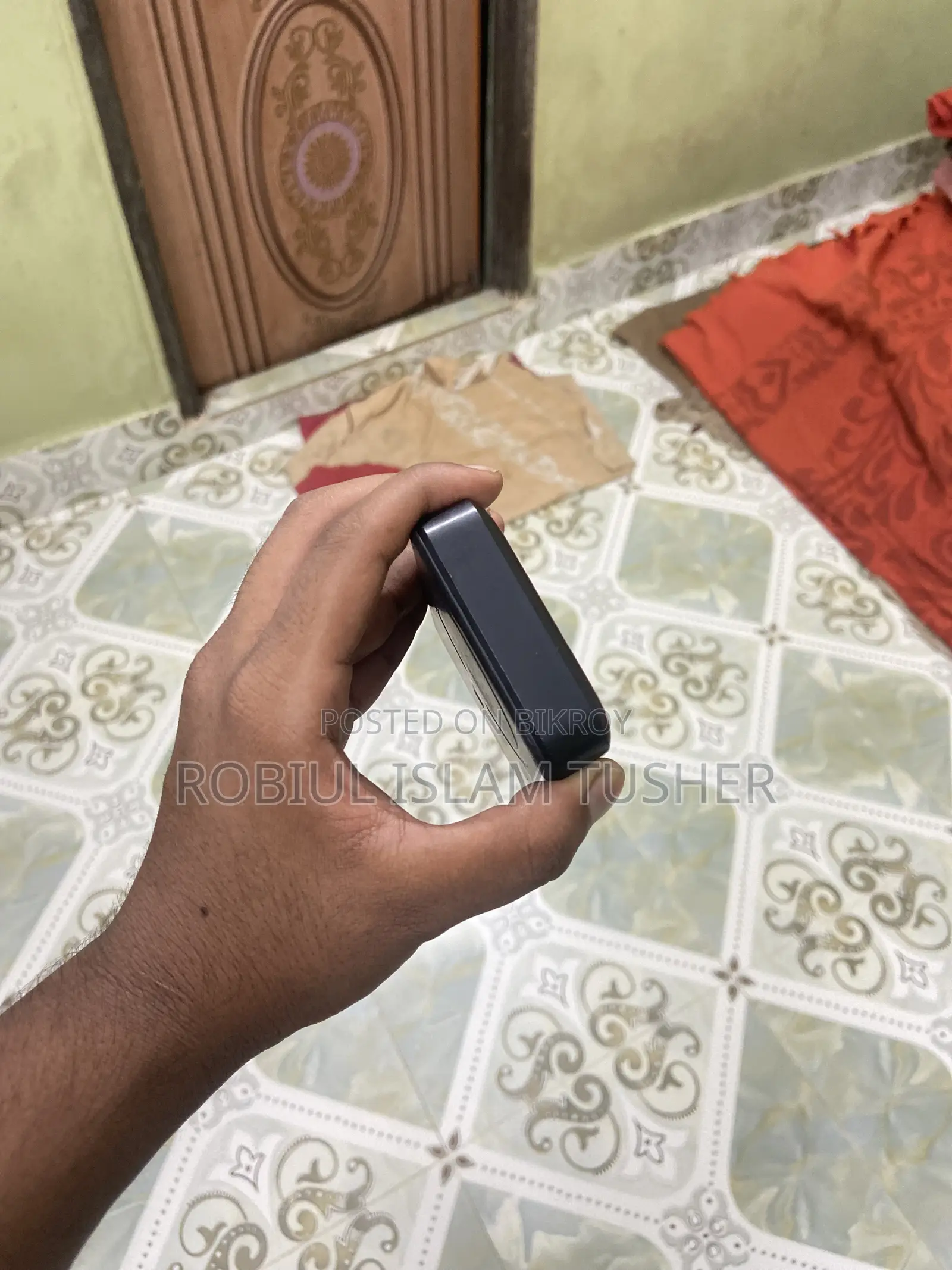 পাওয়ার ব্যাংক বিক্রয়ের জন্য