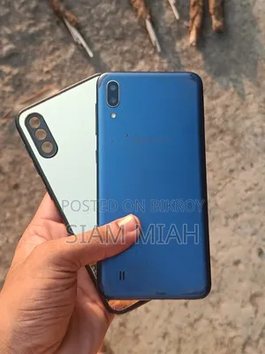 New Samsung Galaxy M10 32 GB Blue
