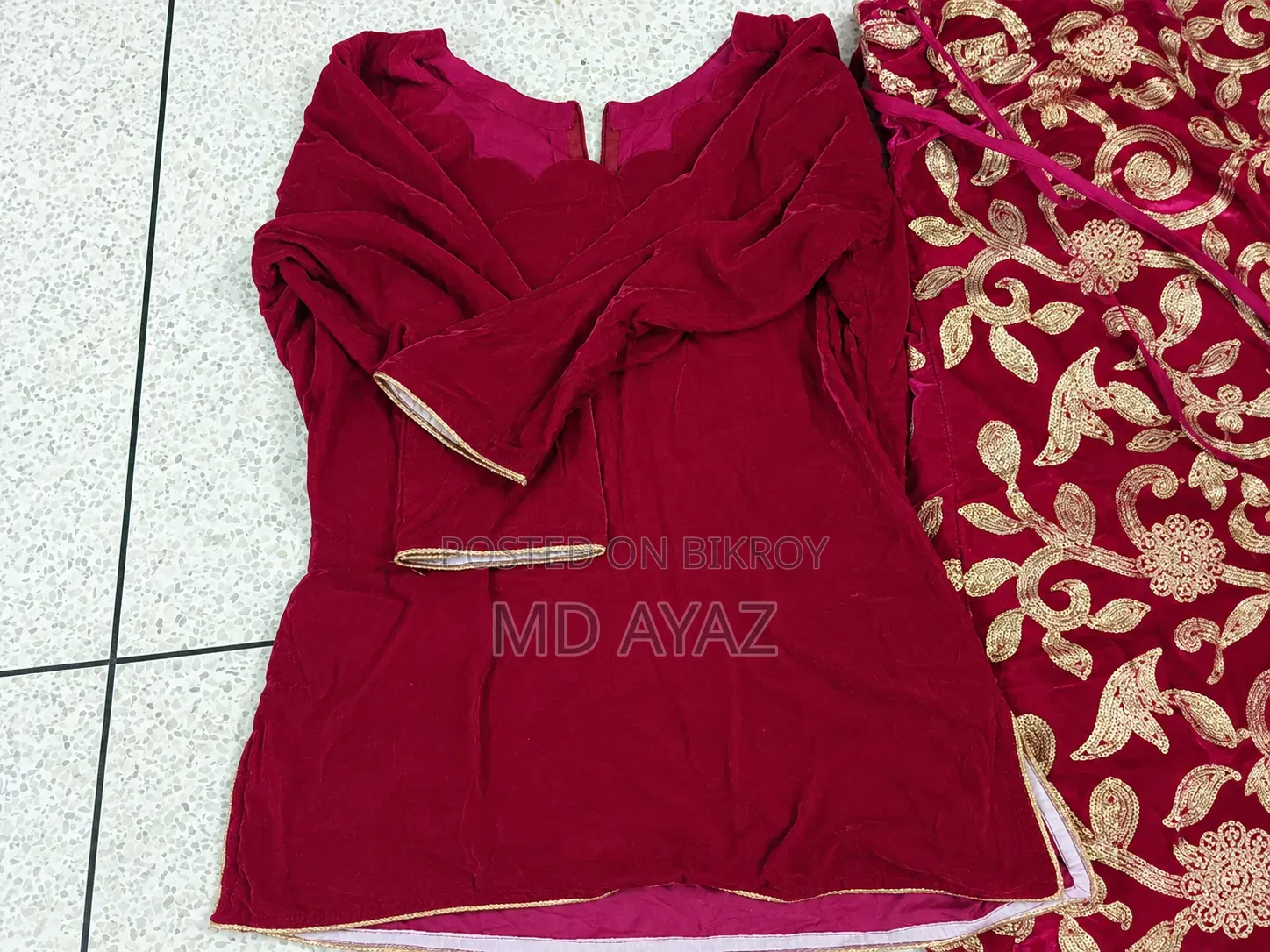 ভেলভেট লেহেঙ্গা