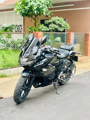 সুজুকি জিক্সার এসএফ ২০২২ ব্ল্যাক