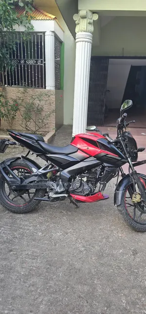 Bajaj Pulsar NS 160 2020 Red