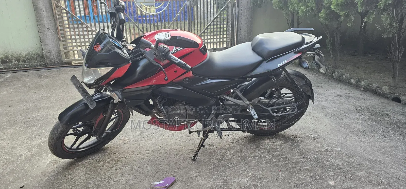 Bajaj Pulsar NS 160 2020 Red
