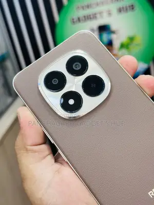 শাওমি রেডমি নোট ১৫ প্রো প্লাস ৫১২ জিবি লাল