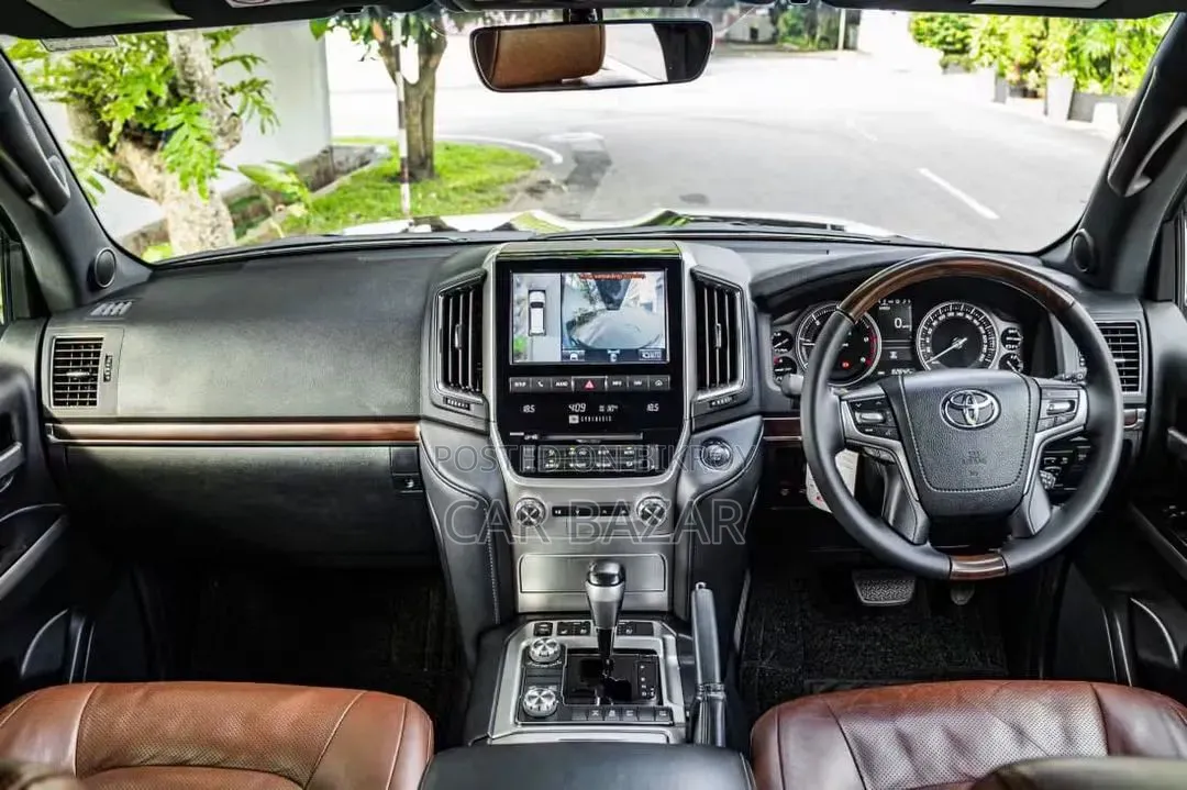 Toyota Land Cruiser 4.5 V8 VXR 2017 Blue