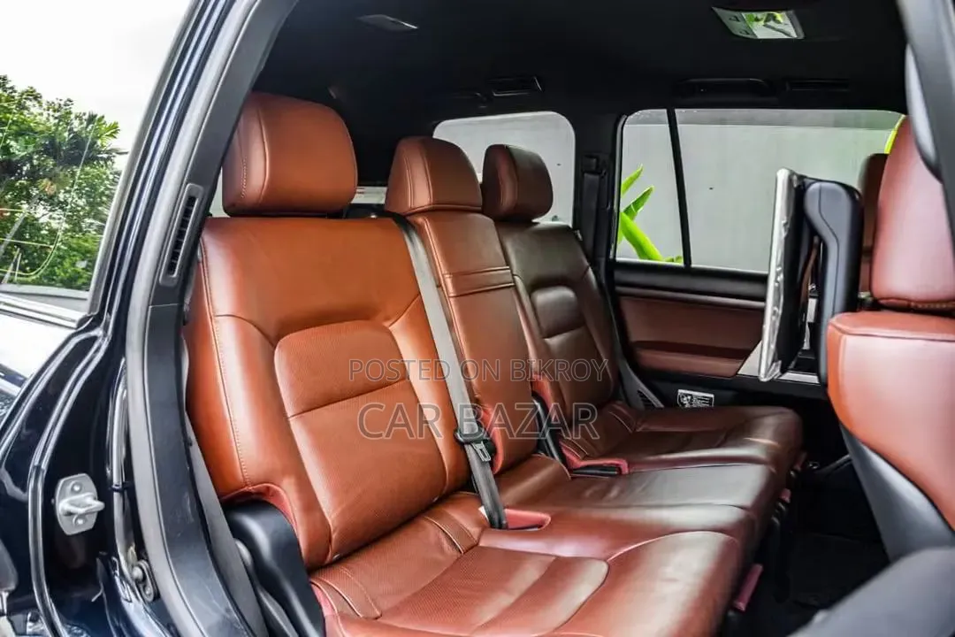 Toyota Land Cruiser 4.5 V8 VXR 2017 Blue