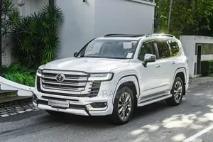 New Toyota Land Cruiser LC300 2025 White