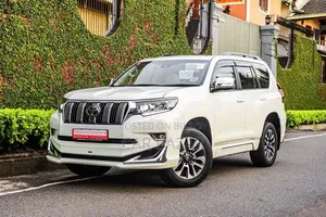 Toyota Land Cruiser Prado Kakadu 2023 White
