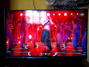 কনকা ৩২" বর্ডারলেস স্মার্ট এলইডি টিভি