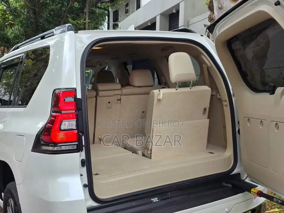 Toyota Land Cruiser Prado 2.7 2023 Pearl