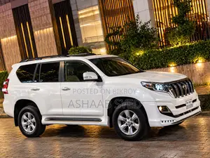 Toyota Land Cruiser Prado 2016 White