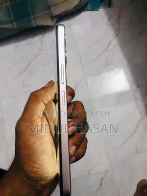 Vivo Y04 64 GB