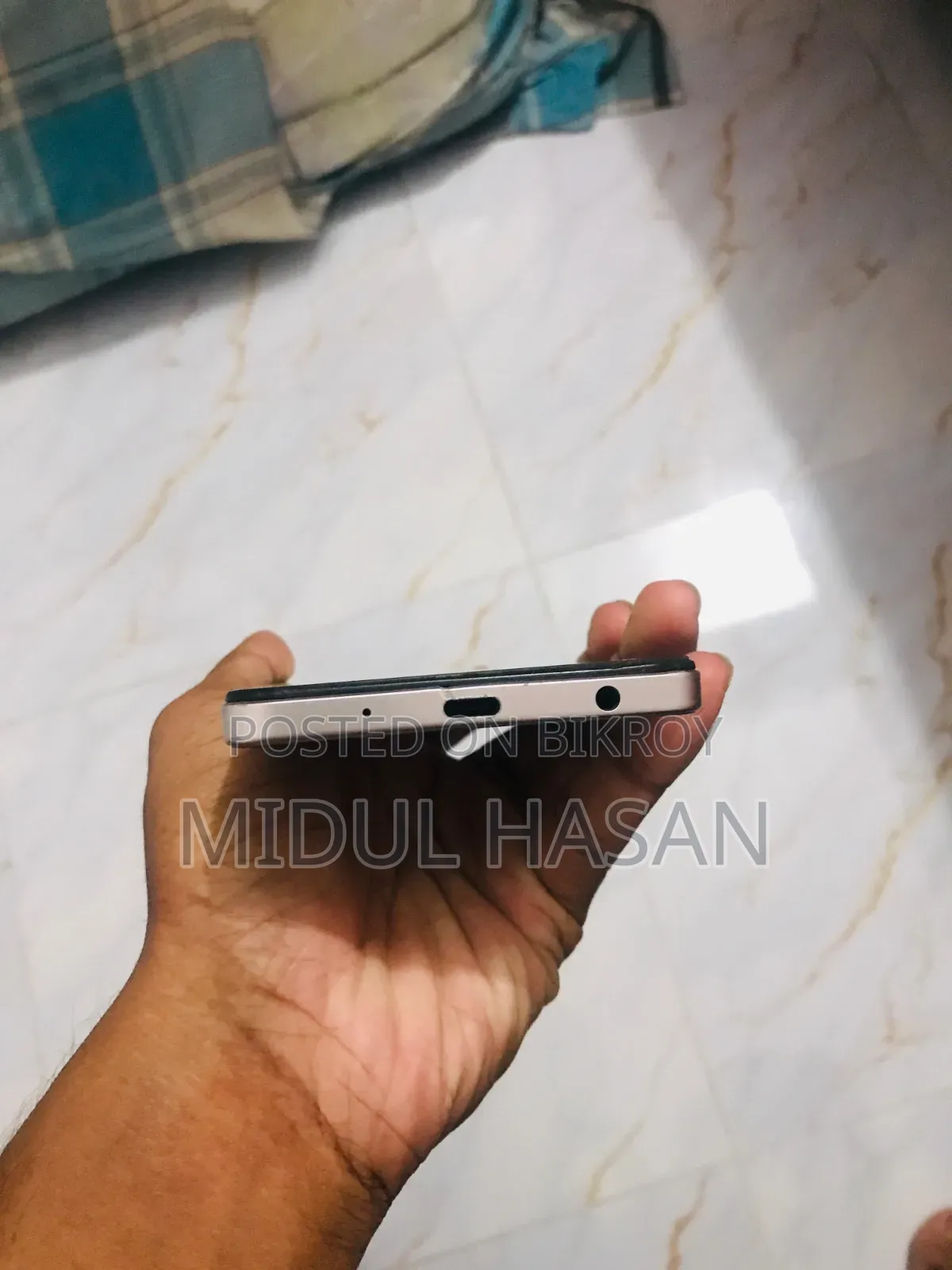 Vivo Y04 64 GB