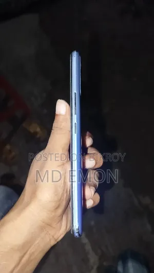 Infinix Hot 12 play 64 GB Blue