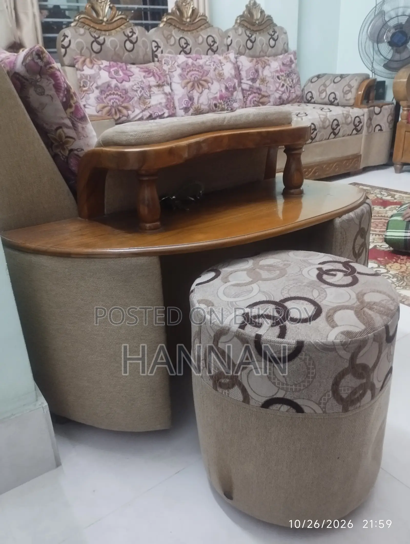 ভিক্টোরিয়া কর্নার সোফা সেট জরুরি ভিত্তিতে বিক্রি হবে