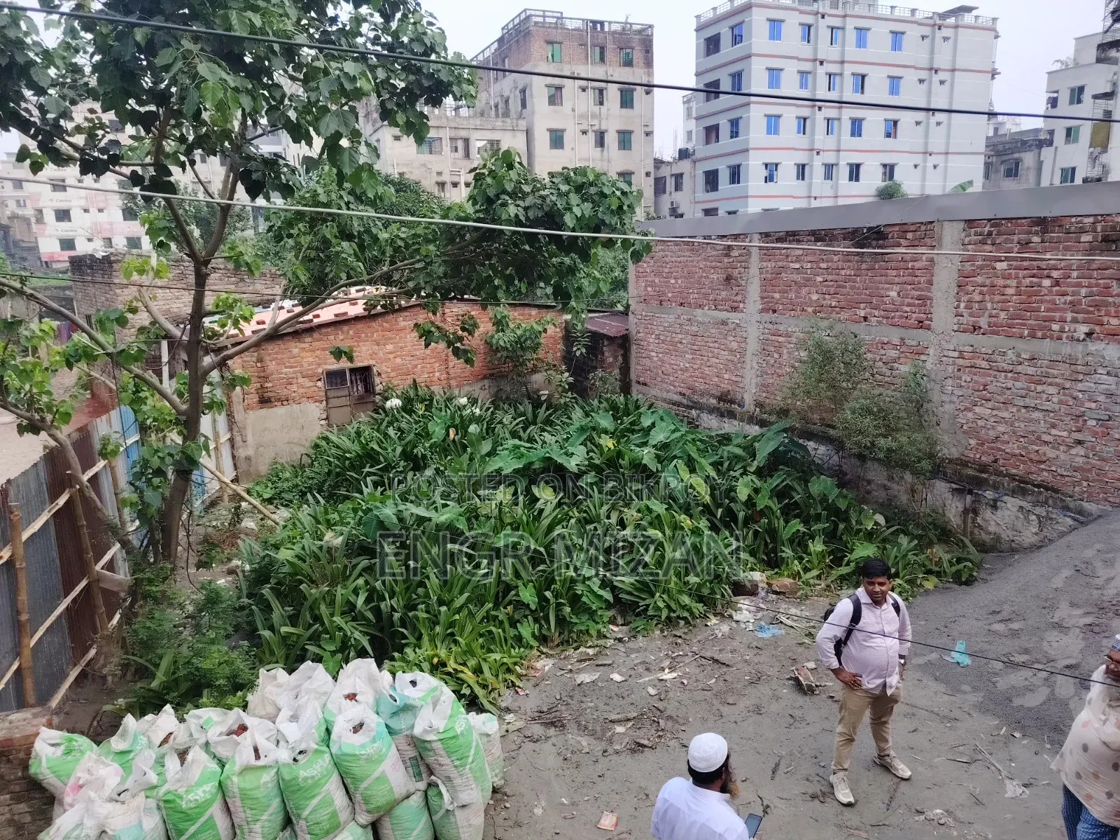 1498 Square Feet Flat Land Share for Sale