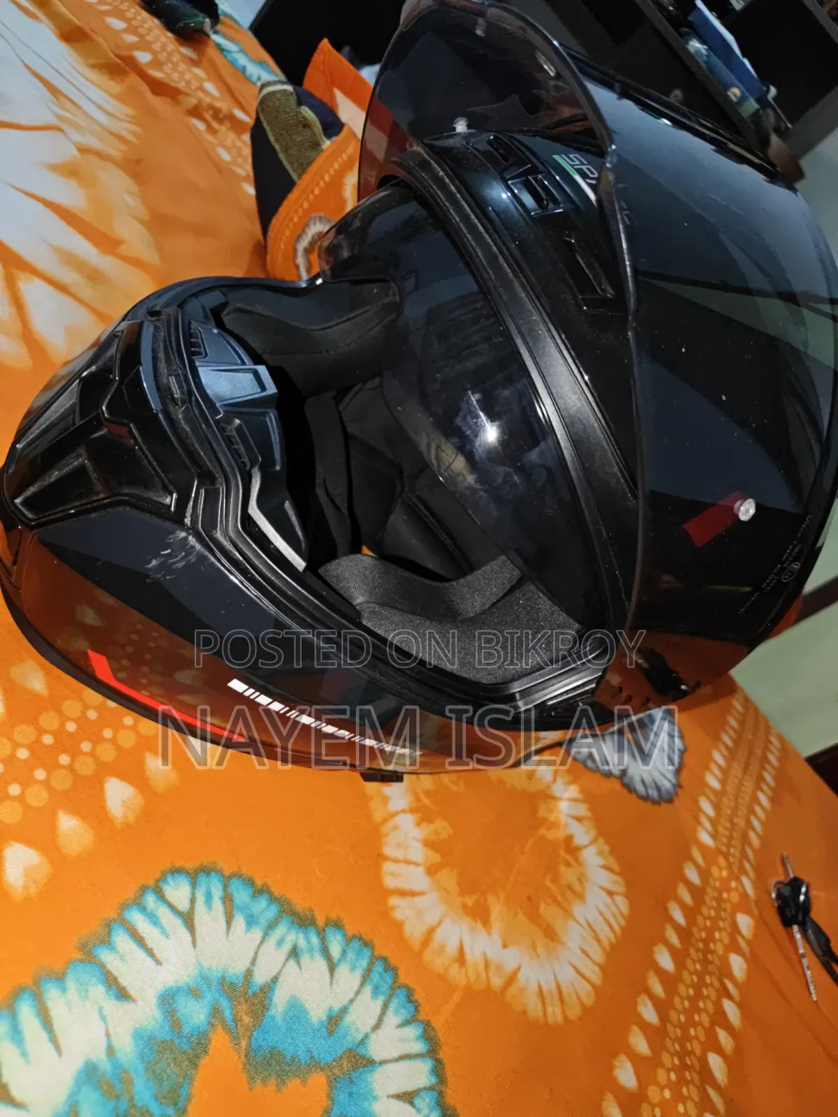 স্পেস হেলমেট