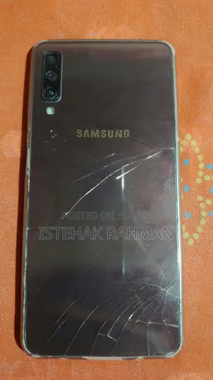 স্যামসাং গ্যালাক্সি এ৭ ৬৪ জিবি গোল্ড