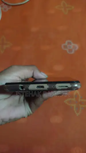 স্যামসাং গ্যালাক্সি এ৭ ৬৪ জিবি গোল্ড