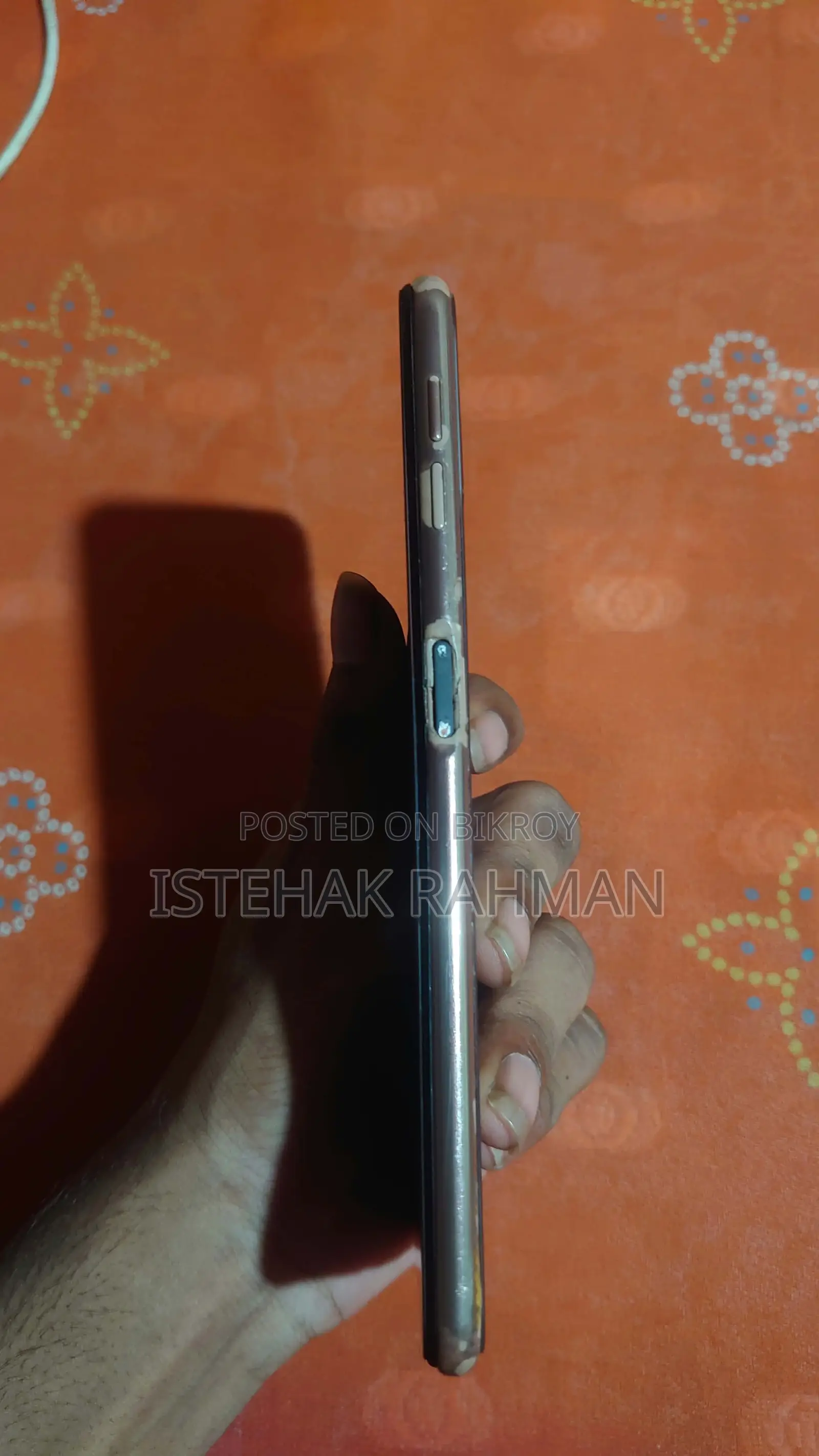 স্যামসাং গ্যালাক্সি এ৭ ৬৪ জিবি গোল্ড