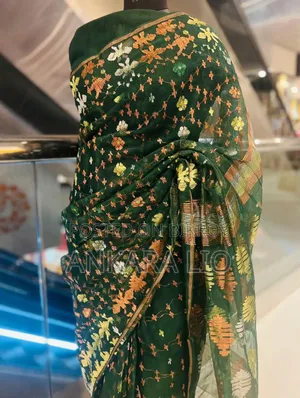 বটল গ্রিন অরিজিনাল ঢাকাই জামদানি শাড়ি-প্রি-লাভড-১ বার ব্যবহৃত
