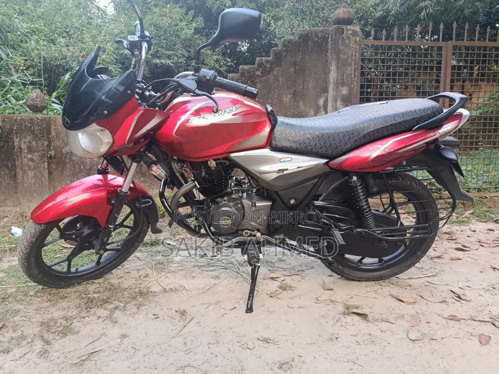 Bajaj Discover 125 2020 Red
