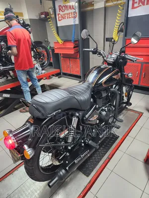 Royal Enfield Bullet 350 2025 Black