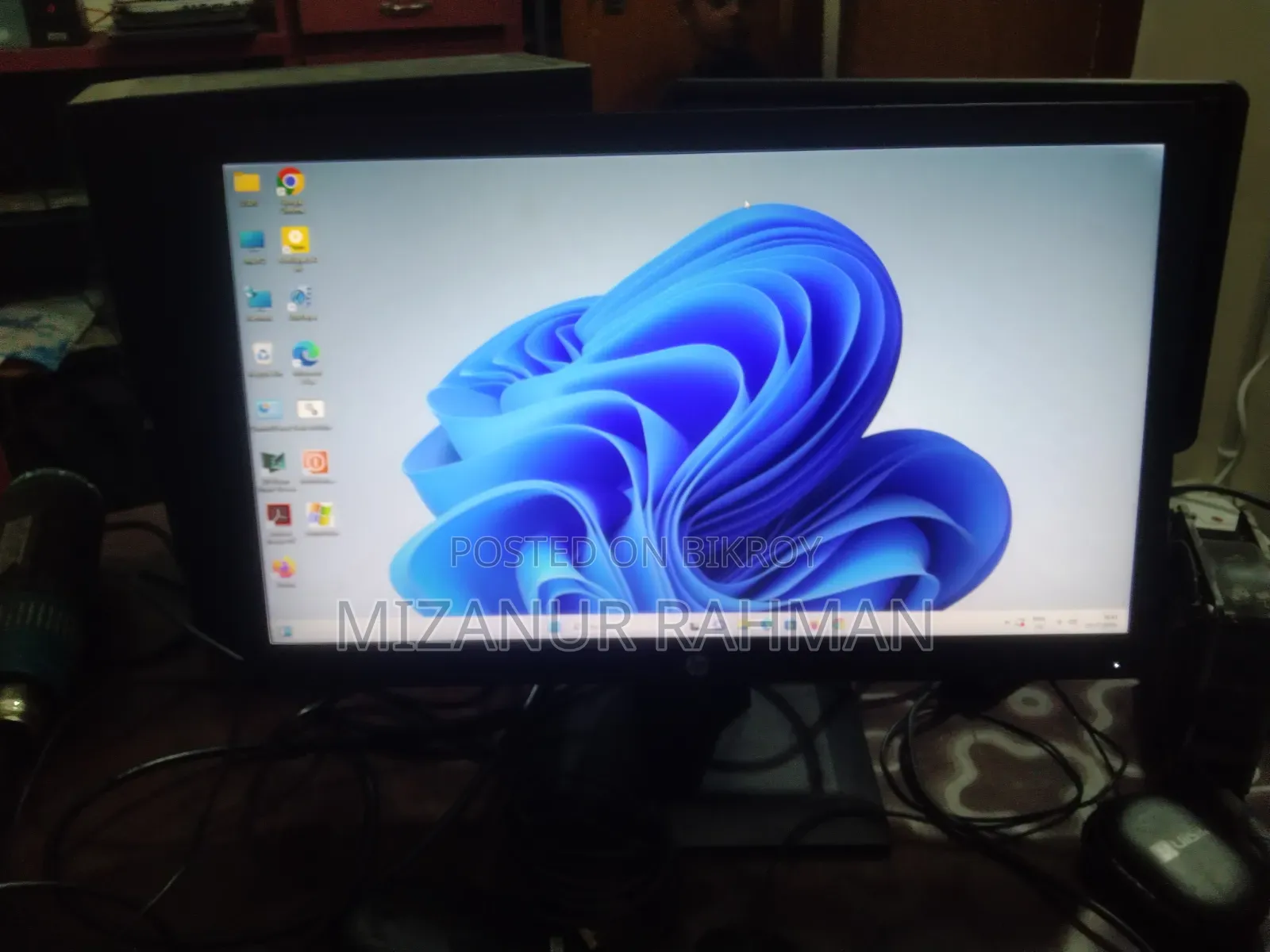 HP 19" Monitor