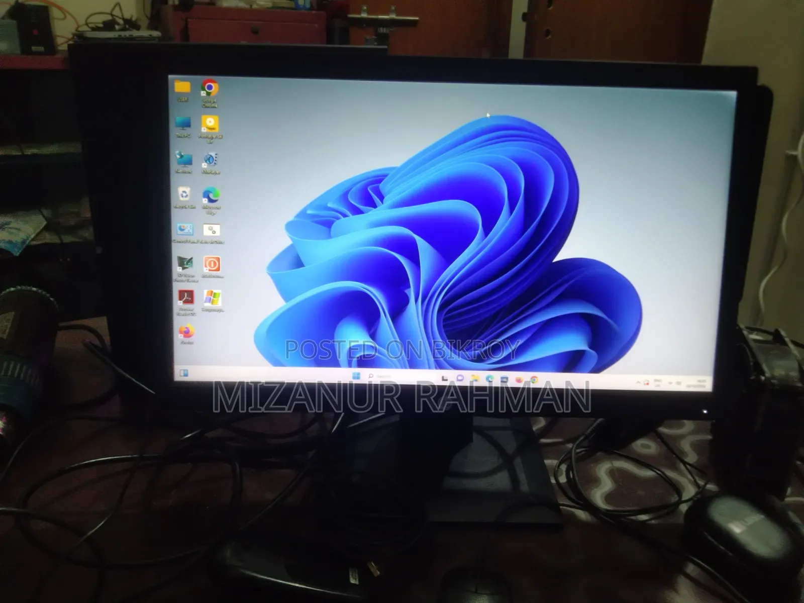 HP 19" Monitor