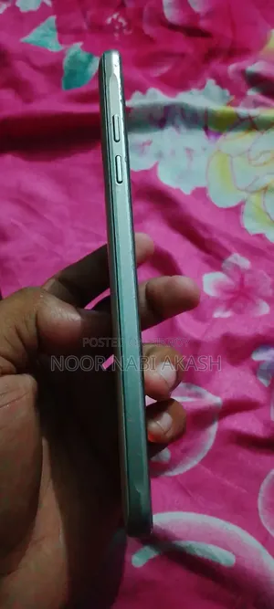 স্যামসাং গ্যালাক্সি জে৭ ১৬ জিবি হোয়াইট