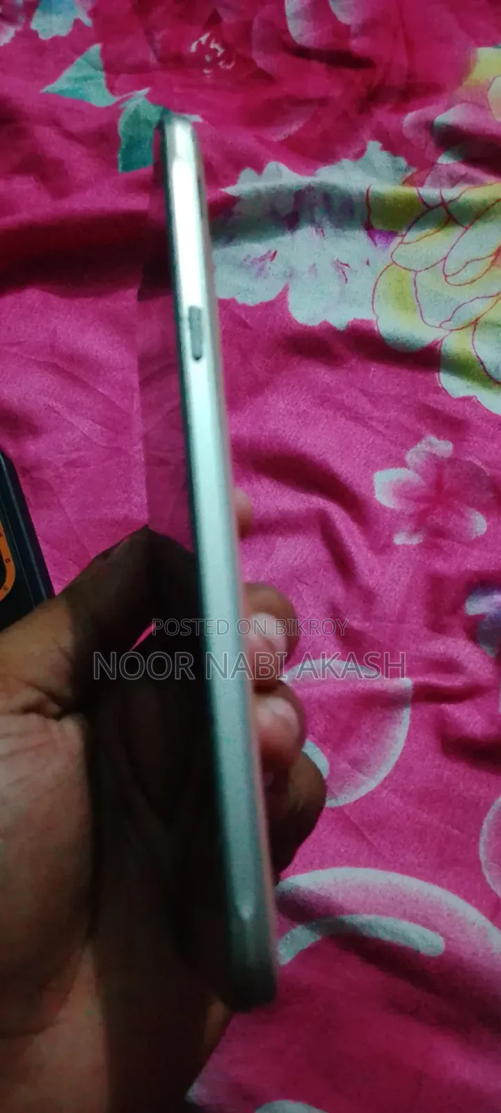 স্যামসাং গ্যালাক্সি জে৭ ১৬ জিবি হোয়াইট