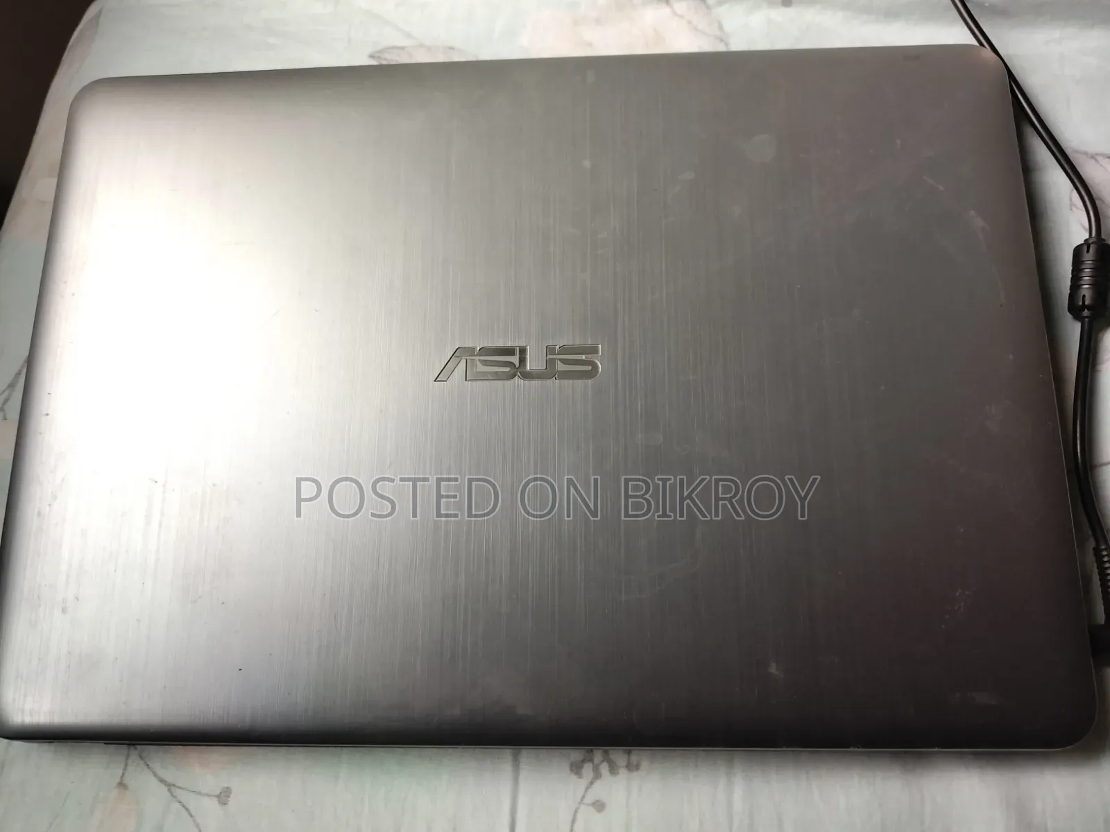 Laptop Asus A52JU 4GB eMMC 16 GB