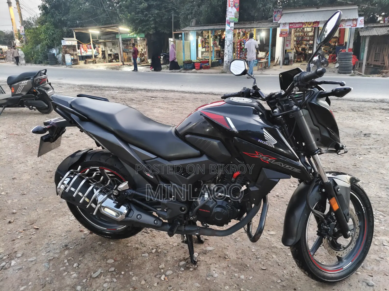 হোন্ডা এক্স-ব্লেড ১৬০ ২০২১ কালো