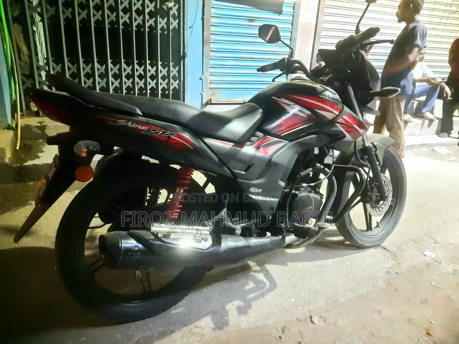 হোন্ডা সিবি ২০২১ ব্ল্যাক