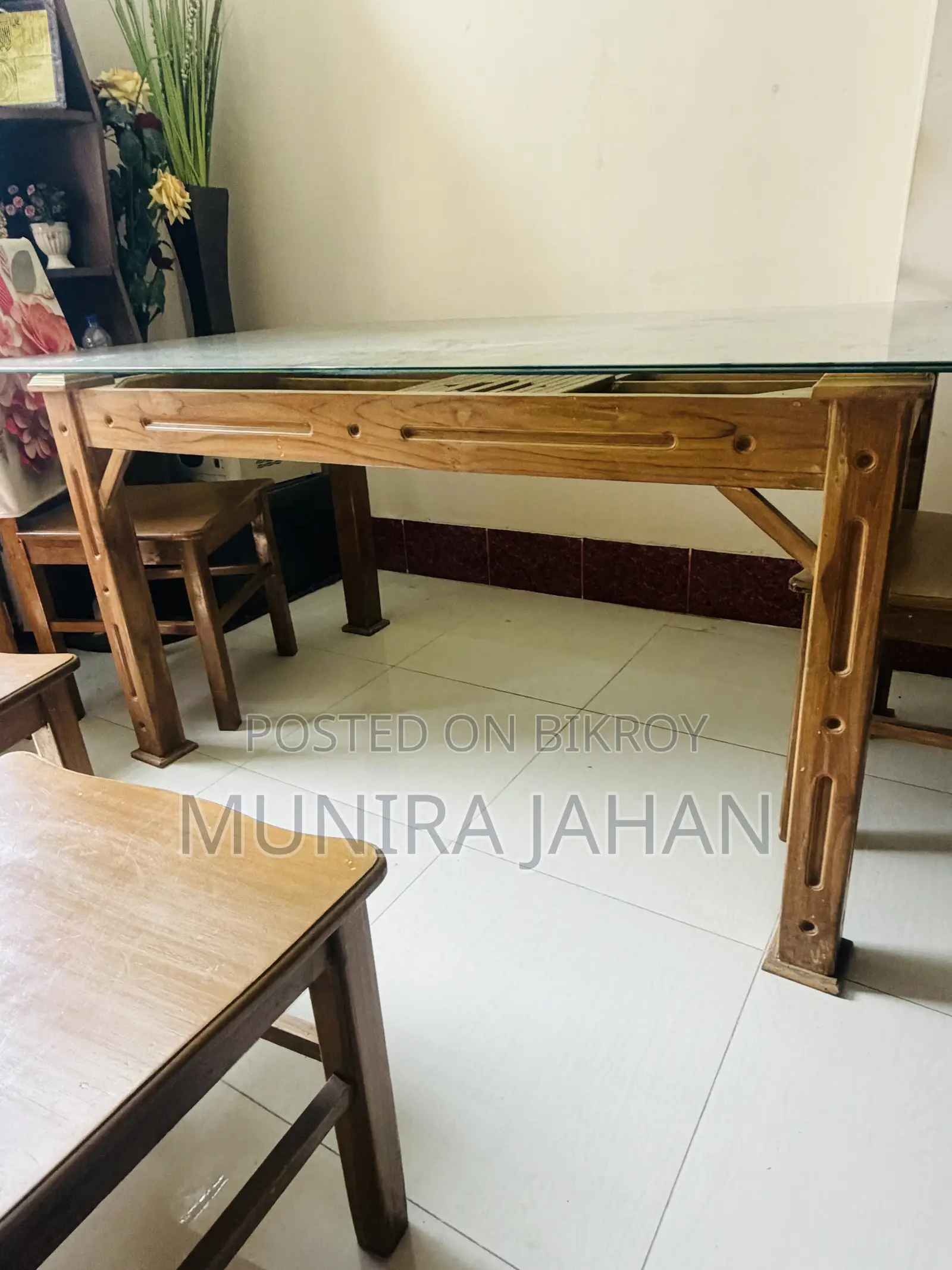 Teak wood dining table.