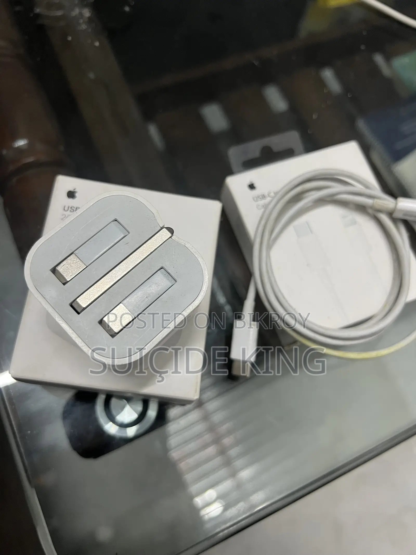 অ্যাপল ২০ওয়াট চার্জার ক্যাবল সহ