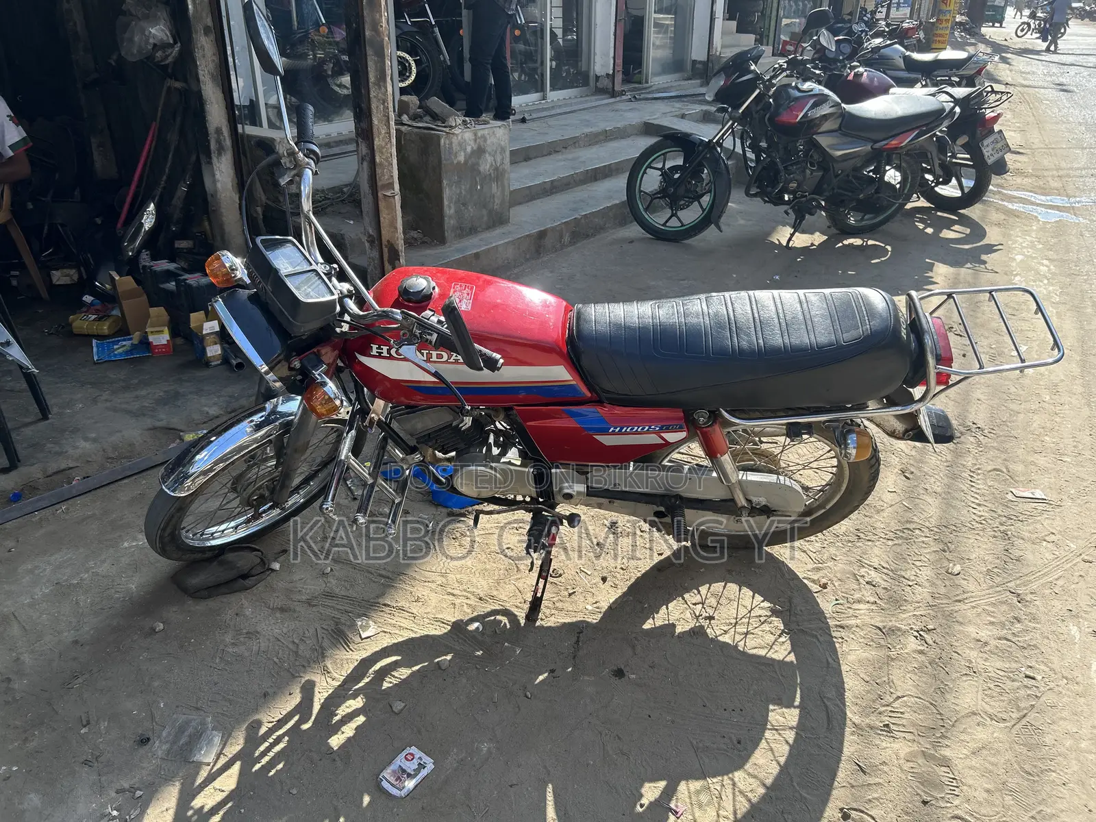 Honda 2000 Red