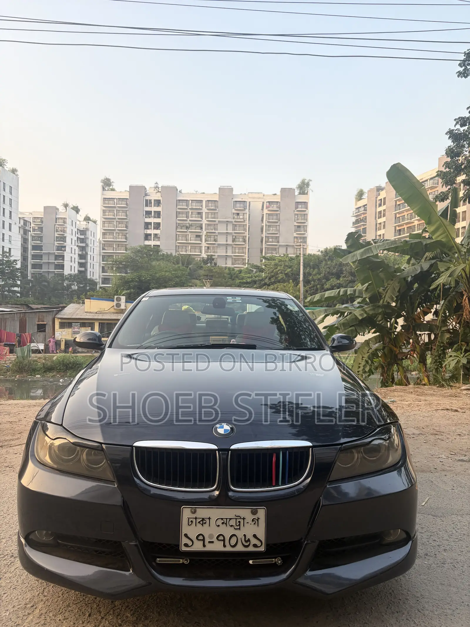 BMW 3 Series 320i Rear Wheel Drive 2005 Blue