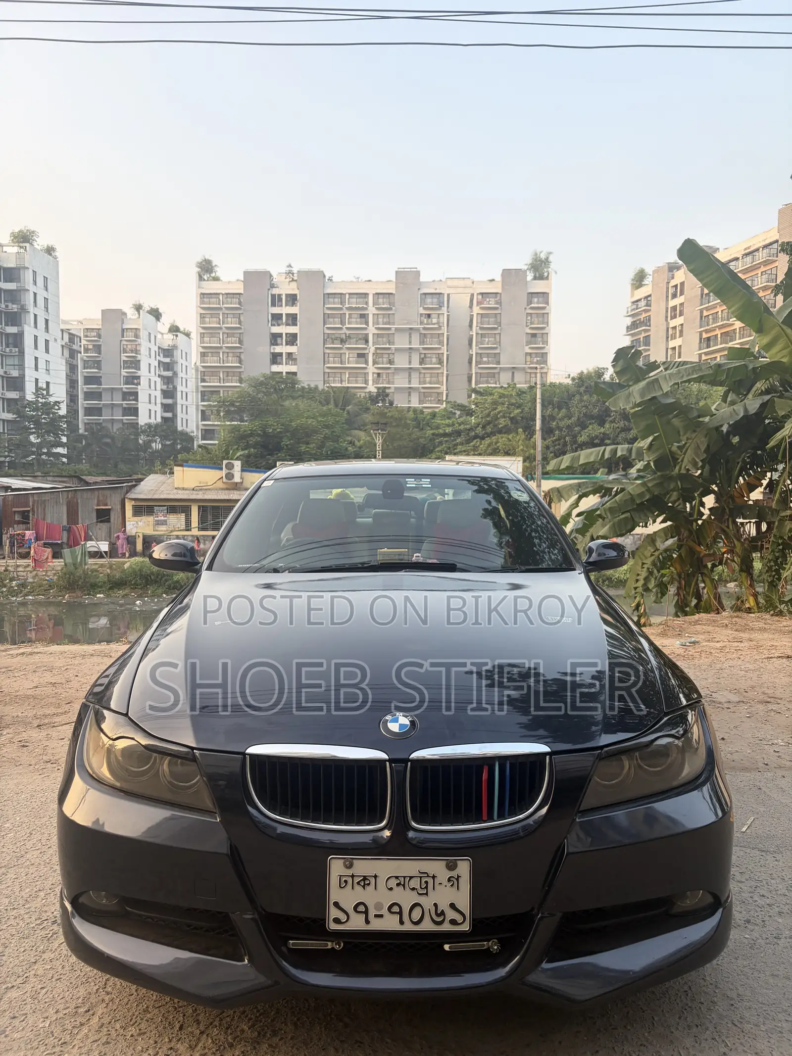 BMW 3 Series 320i Rear Wheel Drive 2005 Blue