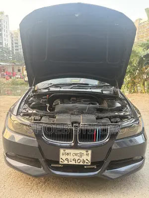 BMW 3 Series 320i Rear Wheel Drive 2005 Blue