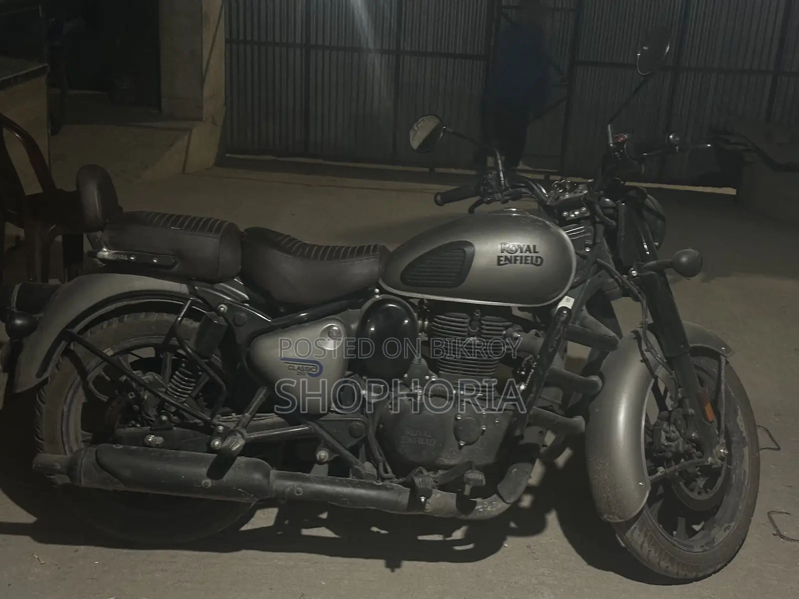 Royal Enfield Classic 350 2026 Gray