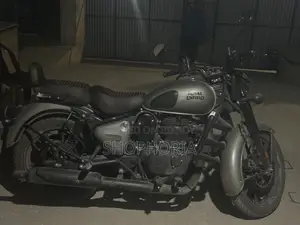 Royal Enfield Classic 350 2026 Gray