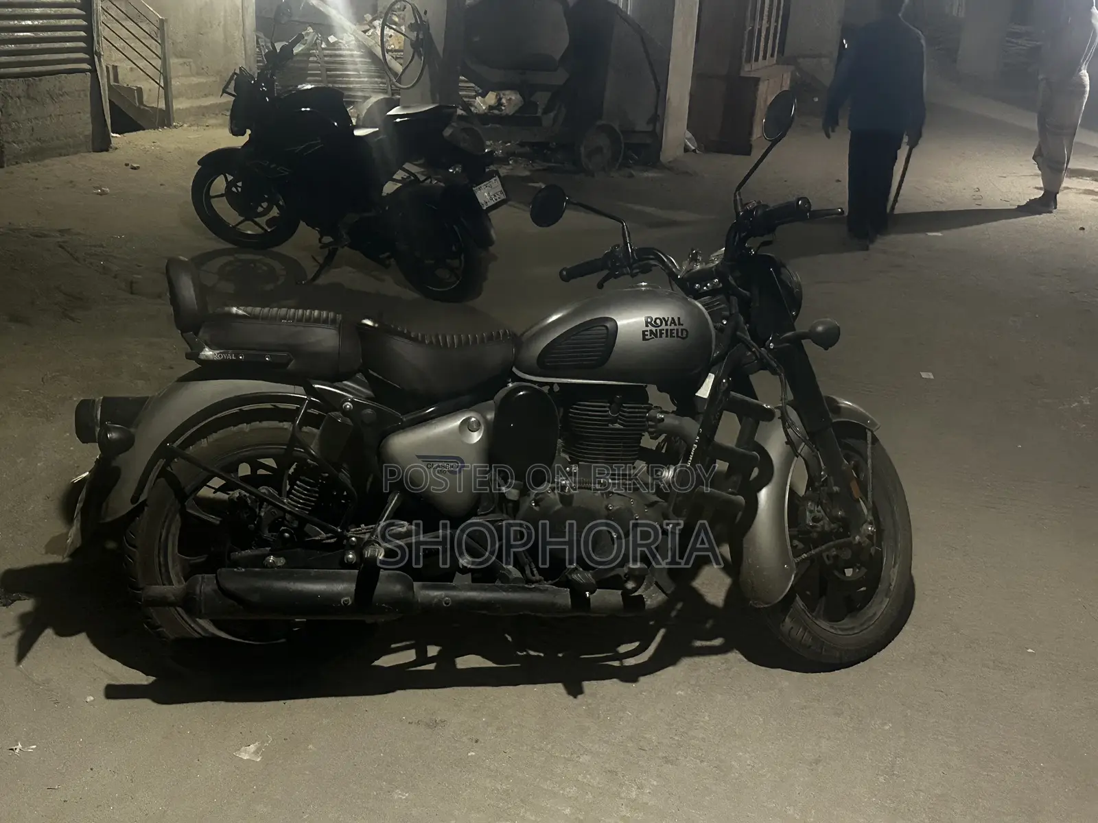 Royal Enfield Classic 350 2026 Gray