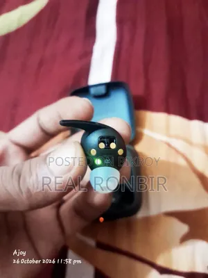 Sennheiser Momentum Sport (Case & Right Earbud)